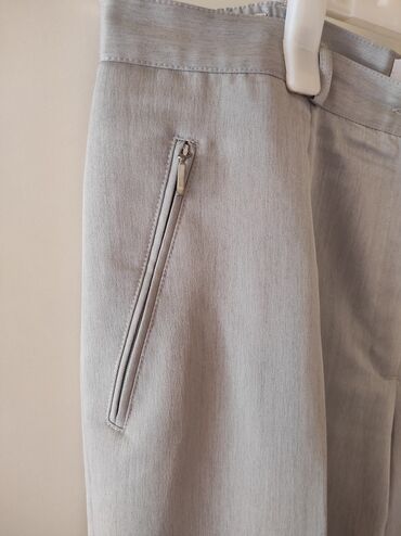 Pantalone: XL (EU 42) — 2