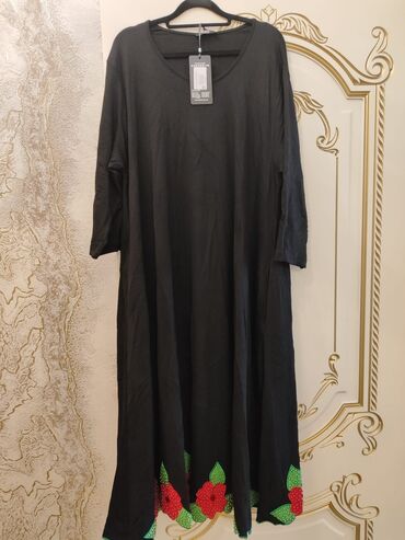 yun koynekler: Qara rəngli uzun paltar - Model: geniş kəsimli, rahat siluetli uzun