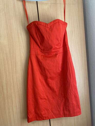 superdry haljine: H&M XS (EU 34), S (EU 36), color - Red, Evening, Without sleeves