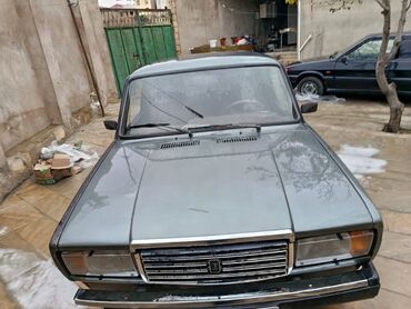 VAZ (LADA): VAZ 2107 sedan - Korpus: 4 qapılı, boz rəng, klassik “yeddi” dizaynı — 4