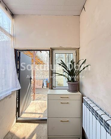 Продажа коттеджей и домов: 🏠Продается дом в с. Сокулук 🟡Комнаты: 3 🟡Участок: 3 соток 🟡Отопление — 14