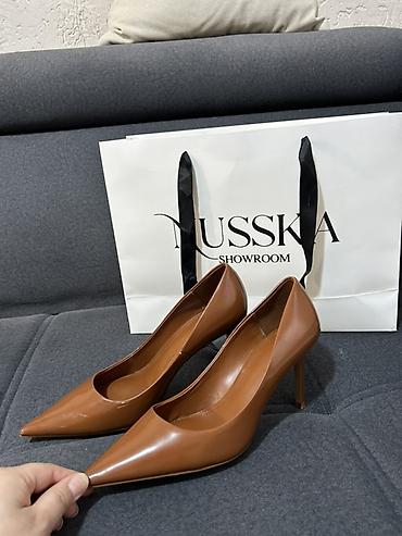 Туфли: Все по 300 200 сом обувь могу максимально 500 сом отдать — 1