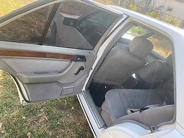 бмв е 60 салон: Mercedes-Benz W124: 1993 г., 3.2 л, Автомат, Бензин, Седан — 6