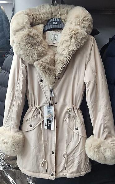Zimska jakna Cena 7500 Vel. S M L XL. Dostupna u više boja. Za na lalafo.rs Zimska jakna Cena 7500 Vel. S M L XL. Dostupna u više boja. Za