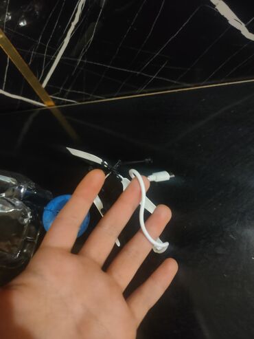 telefon tripod: Helikopter satılır 5 AZN tek problem diyesen içinde tok qopub qalan