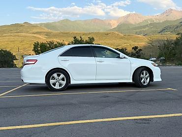 консоль камри: Toyota Camry: 2011 г., Автомат, Седан — 3