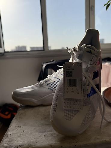 Мужские кроссовки, 43, Adidas, Новый, цвет - Белый, Платная доставка at lalafo.kg Мужские кроссовки, 43, Adidas, Новый, цвет - Белый, Платная доставка