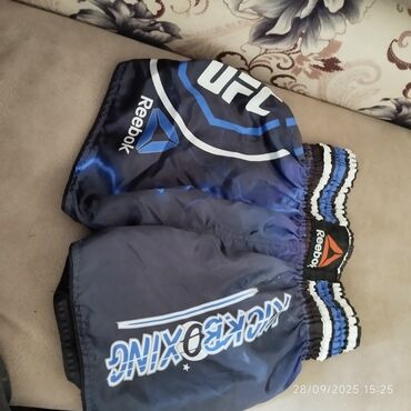 İdman dəstləri: Venum dəst. Təzə kimidi az işlənib səliqəli işlənib. Əlcək-30m, Fut 40 — 21