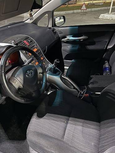 r18 lx: Toyota Auris: 2008 г., 1.6 л, Автомат, Бензин, Хэтчбэк — 9