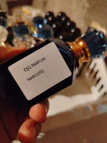 natrium xlorid 200 ml qiymeti: ESQ Parfum – “Narcotic” ətiri - Zərif, tünd mavi şüşədə, qızılı-mavi