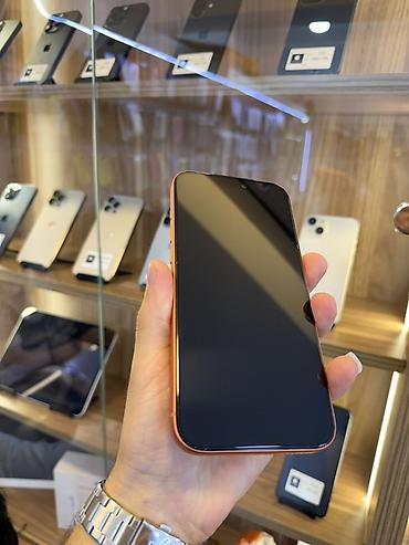 Mobil telefonlar: IPhone 17 Pro Max, 512 GB, Narıncı, Zəmanət — 2