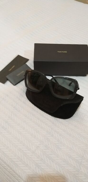 Eynəklər: Tom Ford eynek — 16