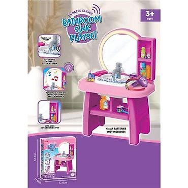 moncler bebe: TOALETNI STO – igračka za devojčice Opis: Toaletni sto je sjajan — 1