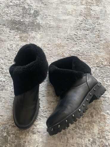 обувь зимный: Сапоги, 36.5, цвет - Черный