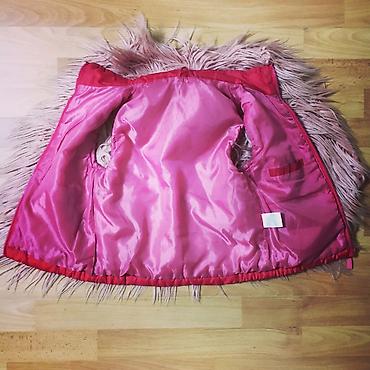 kurtka qiymətləri: Yash:3-8 Eni:76 Uzunluq:45
Material:100%polyster
Qiymet:12AzN — 4