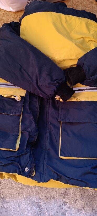 детские куртки зимние: Куртка зимняя на мальчика 7,8лет
в хорошем состоянии