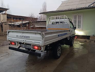 Легкий грузовик, Hyundai, Стандарт, 3 т, Б/у at lalafo.kg Легкий грузовик, Hyundai, Стандарт, 3 т, Б/у