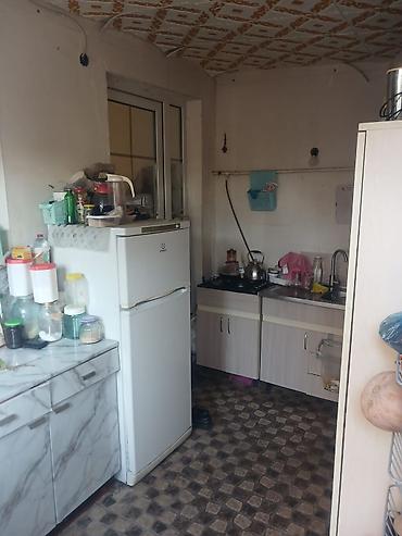 Продажа домов: 1 otaqlı həyət evi – tam mebelli - Daxili plan: açıq qonaq otağı və — 8