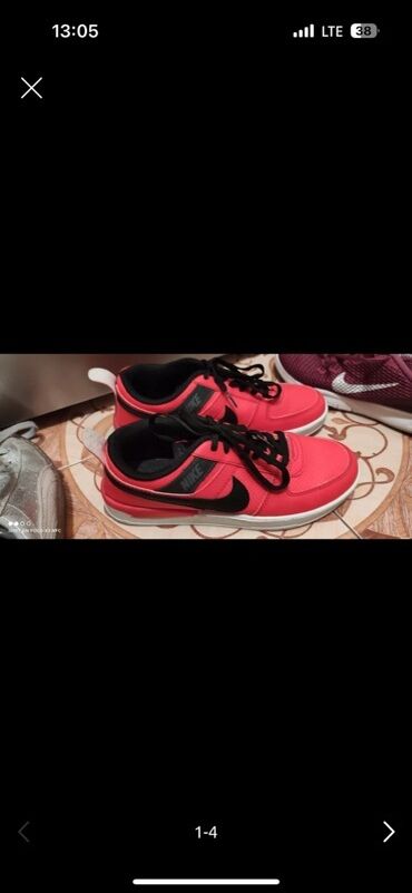 kişilər üçün qaçış krossovkaları: Nike idman ayaqqabısı - Model: Aşağı profilli, klassik skate/urban
