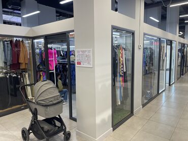 купить коммерческое помещение бишкек: Сдаю Бутик, 19 м², Караван, С ремонтом, Действующий, С оборудованием