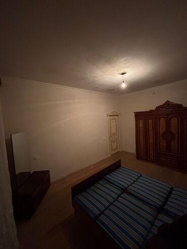 Uzunmüddətli kirayə evlər: 1 kv. m, 5 otaqlı — 9