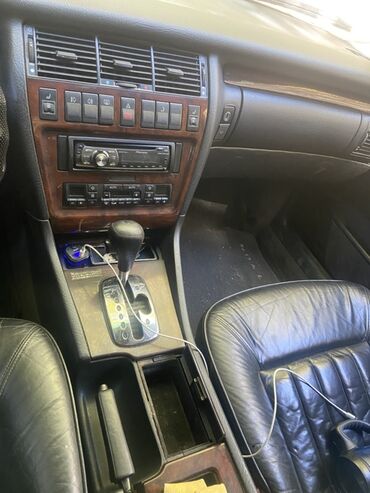 Продажа авто: Audi A8: 1995 г., 4.2 л, Автомат, Бензин, Седан