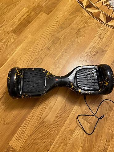 Elektrikli hoverboard (gyroskuter) - Rəng/naxış: Qara korpus üzərində