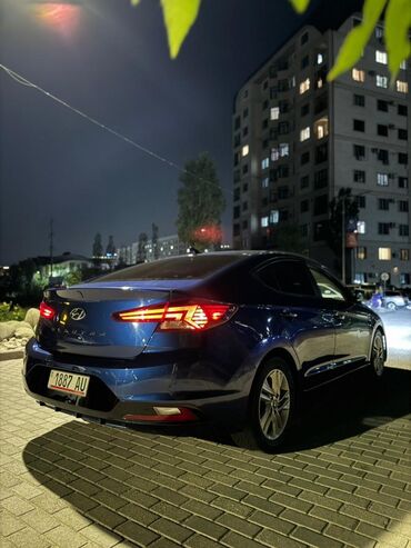 Hyundai: Hyundai Elantra: 2019 г., 2 л, Автомат, Бензин, Седан