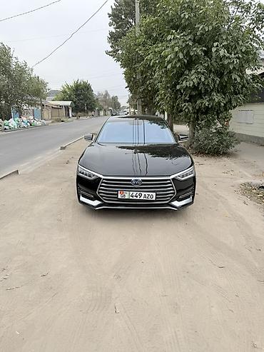 BYD: BYD E9: 2022 г., Электромобиль, Седан — 1