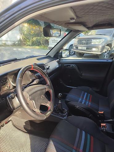 фиолетовая лампа: Volkswagen Golf: 1993 г., 1.8 л, Механика, Бензин, Хэтчбэк — 6
