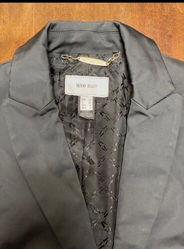 Брючные костюмы: ZARA, MANGO ВЕЩИ Юбка-карандаш, подчеркнет достоинства 500 сом Костюм — 8