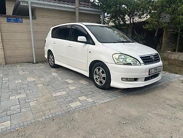 go park: Toyota Ipsum: 2002 г., 2.4 л, Автомат, Бензин, Универсал — 4