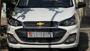 shevrolet kruz: Chevrolet Spark: 2018 г., 1 л, Вариатор, Бензин, Хэтчбэк — 2