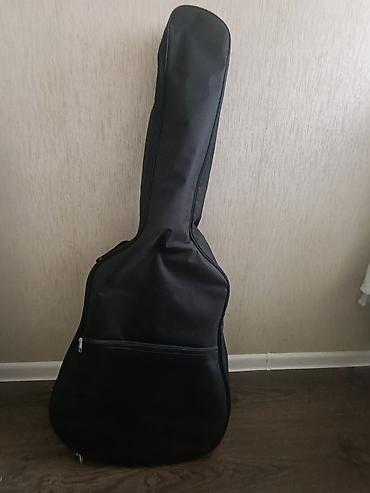 saatli: Klassik gitara, İşlənmiş, Ünvandan götürmə, Ödənişli çatdırılma — 1