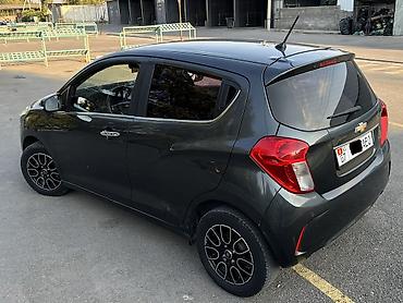 газель собль: Chevrolet Spark: 2017 г., 1 л, Вариатор, Бензин, Хэтчбэк — 4