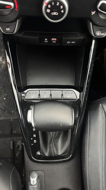 Kia: Kia Stonic: 2019 г., 1.4 л, Автомат, Бензин, Хэтчбэк — 7