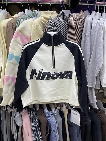 Другие детские вещи: Детская одежда номер для связи 1) Зеленый свитер с высоким — 56