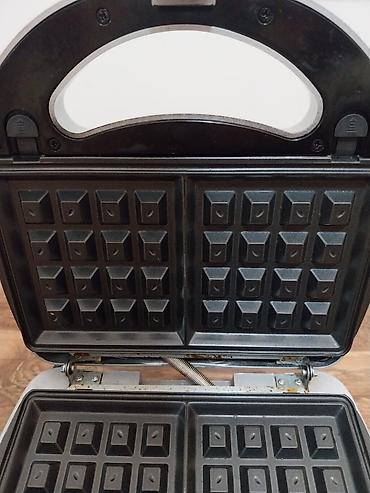 Ostali kuhinjski aparati: Aparat za vafle MIA - Dvostruka ploča za pečenje: peče dva velika — 3