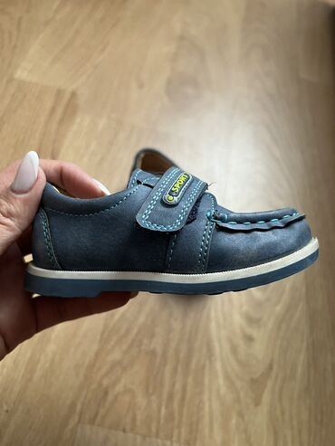 citroen berlingo 19: Продаю детскую обувь