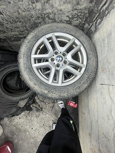 бир: Дөңгөлөктөр монтажда 235 / 60 / R 17, Кыш, Колдонулган, Комплект, Жол тандабастар (АТ/МТ), Куйма, тешиктери - 5 — 4