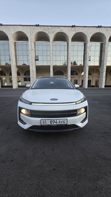 JAC: JAC : 2023 г., 1.6 л, Робот, Бензин, Кроссовер — 9