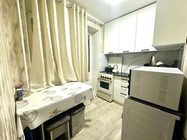 дом продажа в бишкеке: 2 комнаты, 43 м², 104 серия, 2 этаж, Косметический ремонт