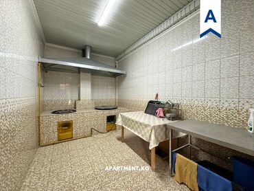 Долгосрочная аренда домов: 300 м², 7 комнат — 27