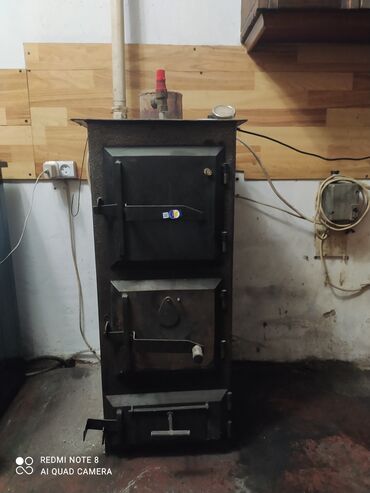 напольный газовый котёл: Твердотопливный котёл/печь для отопления помещений. - Конструкция из