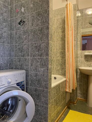 1 комнатная квартира рабочий городок: Студия, Менчик ээси, Чогуу жашоосу жок, Толугу менен эмереги бар