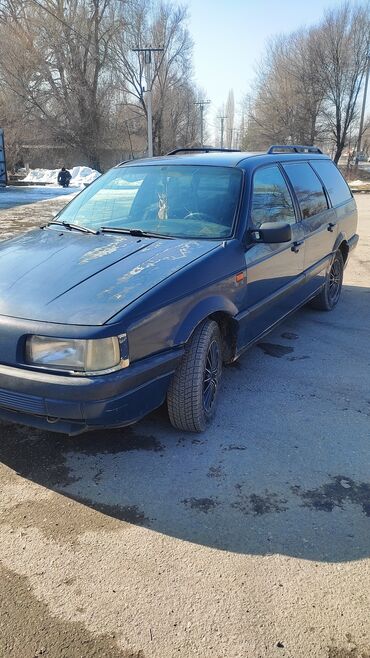 машина бугати: Volkswagen Passat: 1990 г., 1.8 л, Механика, Бензин, Универсал