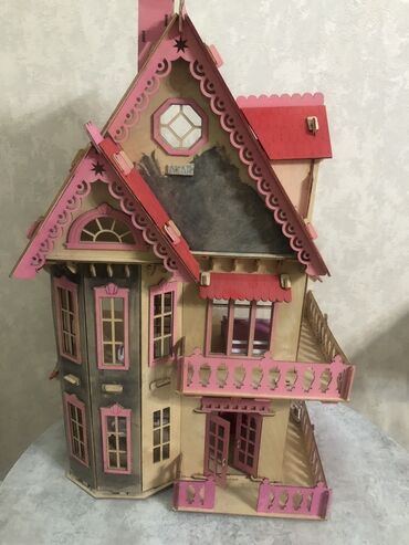Игрушки: Деревянный кукольный домик с двумя этажами и мансардой. Высота -72 см at lalafo.kg — 8 Игрушки: Деревянный кукольный домик с двумя этажами и мансардой. Высота -72 см — 8