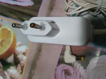 Ostali aparati za ličnu negu: 1. Remington PA-0510E 2. Charger Kemei Ac Dc Adaptor Model — 10