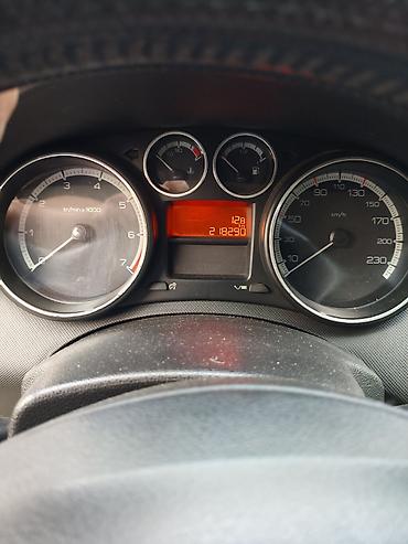peugeot машина: Peugeot 308: 2011 г., Хэтчбэк — 8