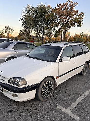 Toyota Avensis: 1999 г., Автомат, Бензин